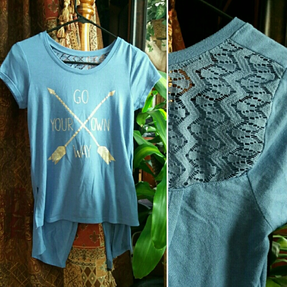 No Boundaries Adorable Cut Top